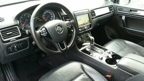VW Touareg 3.0TDI 193 kW 4x4 Bi-Xenon, vzduch, rok 2016 - 14
