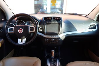 Fiat Freemont 2.4 Lounge 125kW - 14