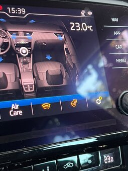 Škoda Octavia 3 2.0 TDi 110kW DSG LED ACC TÁŽNÉ VÝHŘEV KŮŽE - 14