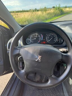 Peugeot 407 SW 1.8 benzín - 14