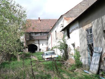 BĚLČICE, nám. J. Kučery - původní dům - 14