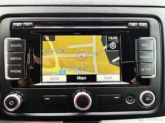 VOLKSWAGEN SHARAN 2.0TDI NAVIGACE,TAŽNÉ,ALU,WEBASTO,SERVISKA - 14