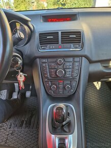 Opel Meriva B 1,4i 74kW, r.v.2015, 21tis. km TOP - 14