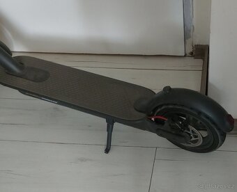 Elektrická koloběžka Xiaomi M365 - 14