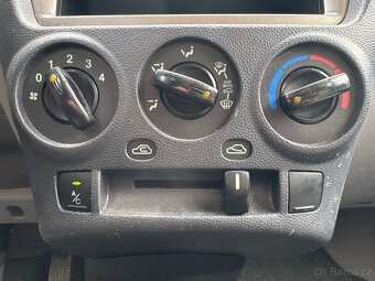 Kia Picanto 1.1i 48 kW - 14
