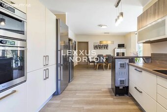Bungalov,  5+kk, Zahrada, bazén, terasa, pergola, FTV - 14