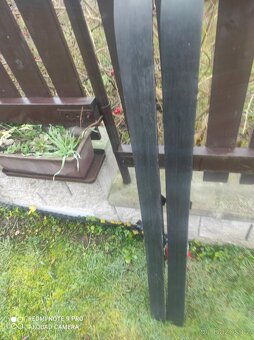 Sjezdové lyže s vázáním - 14