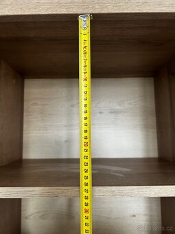 Skříň se sklem - 14