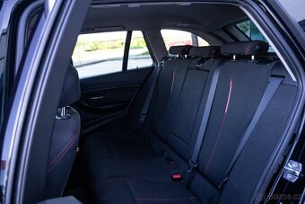 BMW Rad 3 Touring 318d A/T Black - 14