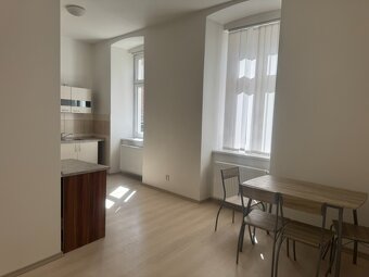 Pronájem, byt 2+kk, Plzeň - centrum, ul. V Šipce - 14