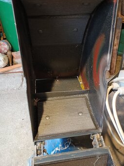 Prodám zánovní peletovací lis 10 kW a k němu drtič 11 kW - 14