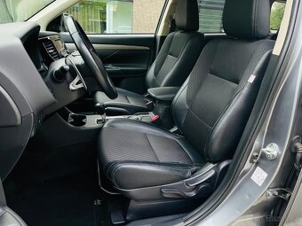 Mitsubishi Outlander 2.2Di-D 4x4 AUTOMAT SENZORY SERVISKA - 14