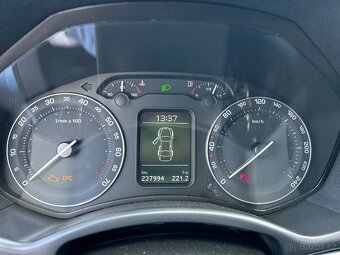 Škoda Octavia 1.6 MPi climatronic, zimní/letní - 14