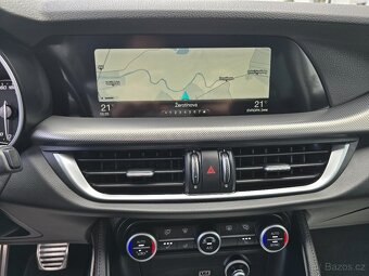 ALFA ROMEO STELVIO 2,0T 206kW AWD 4x4 AUT KŮŽE 2020 ČR - DPH - 14