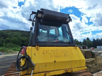 NEW HOLLAND D150 - 14