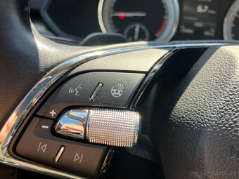 ŠKODA SUPERB 2,0TDI 147 KW DSG 4X4 KŮŽE TAŽNÉ - 14