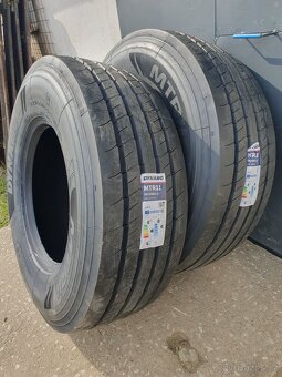 Pneu 385 / 65 R22,5 - 14