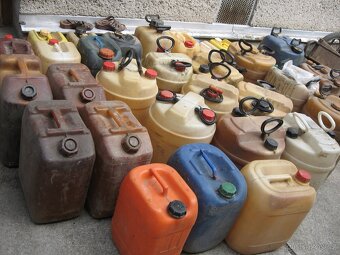 kanystry sudy bečky baňoky kovové sudy - 14