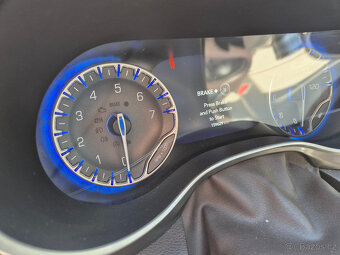 Chrysler Pacifica 3,6L V6, 7 míst, LPG - 14