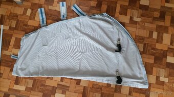 Deka s krkem a maska proti hmyzu - 14