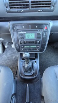 Volkswagen Sharan - 14