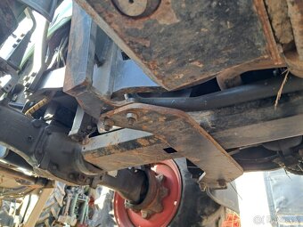 CLAAS NEXOS 240F 4X4 - 14