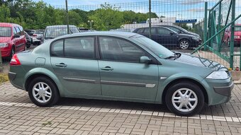 Renault Megane 1.6i 16V - 14