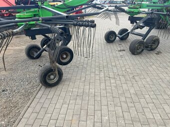 Dvourotorový tažený shrnovač píce DEUTZ-FAHR 6531 - 14