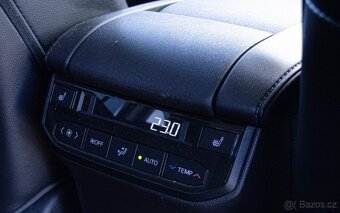 Toyota Highlander Executive 2.5 4x4 7miest DPH - 14