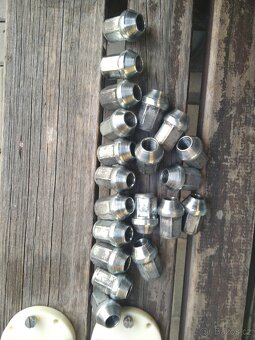 Alu disky 8,5Jx18 ET45 - 5x114,3-Brock/na Kia Optima - 14