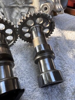 Hlava Husqvarna FC 250 2025 - 14