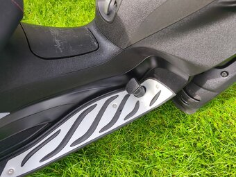 Piaggio MP3 300 LT Sport HPE (2020) TOP stav, po servisu - 14