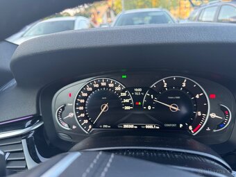BMW 520d xDrive G30 140 kW, Sport Line,perfektní stav - 14