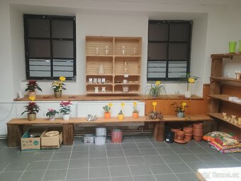 Nábytek do prodejny - květinářství - 14
