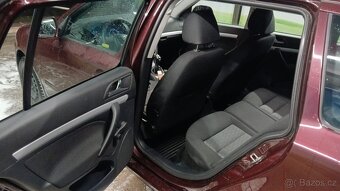 Škoda Octavia Combi 2 1.8 TSi 160 koní rok 2010 moc pěkná ČR - 14