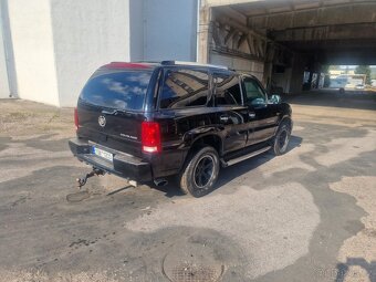 Cadillac Escalade 4x4,r.v.2002 najeto 300tis, STK do 6/2025 - 14