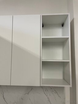 Prodám NOVOU bilu kuchyň Plzeň DTD Egger - 14