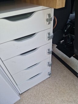 Obytná dodávka Iveco Daily 2.8 MAXI,MARKÝZA,2XPOSTEL,LEDNICE - 14