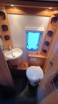 HYMER Feeling 470, soběstačný, Aut. MOVER, zvedací střecha - 14
