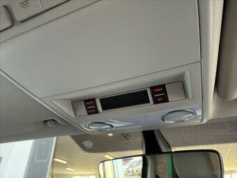 Volkswagen Multivan 2.0TDi Highline,DSG,Webasto - 14