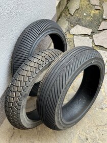 okruhové pneu slicky a mokré na motorku - 14