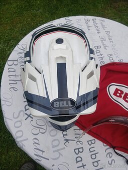Helmy Bella a cyber - 14