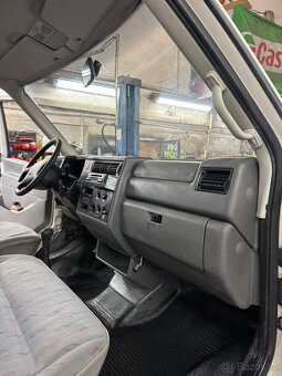 Prodám VW Transporter T4 2,5TDi 75kw 1999 - 14