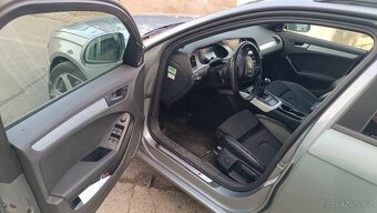 Audi A4 B8 3.2 v6 195kW QUATTRO s-line - 14