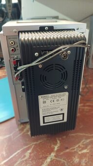 Zánovní věž Sony. - 14