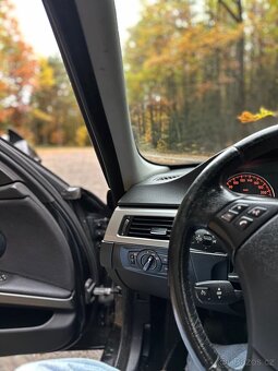 BMW E91 318D 2008 - 14