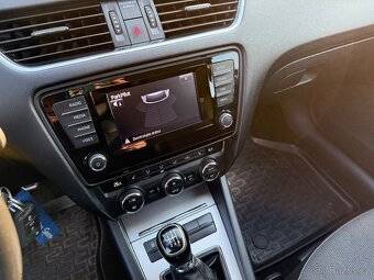Octavia combi 3 2.0 tdi 110 kW elegance bixenony - 14