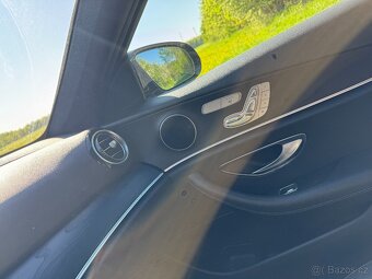 Mercedes Benz E 220 D 4MATIC, 2019, TOP výbava, DPH - 14