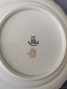 Porcelánova čajová sada s nádherným květinovým zdobeným - 14