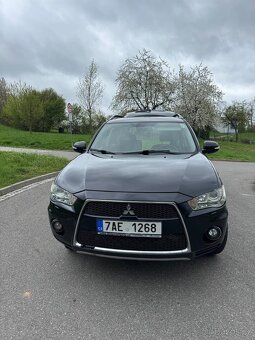 Mitsubishi Outlander - 14